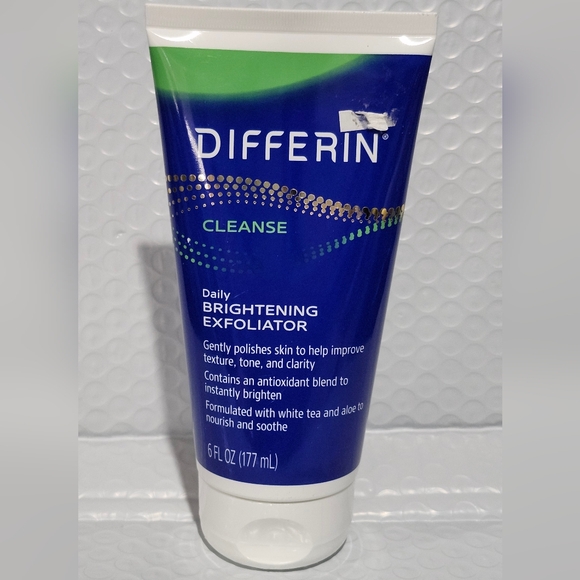 Differin Cleanse Daily Brightening Exfoliator Cleanse - Picture 2 of 7